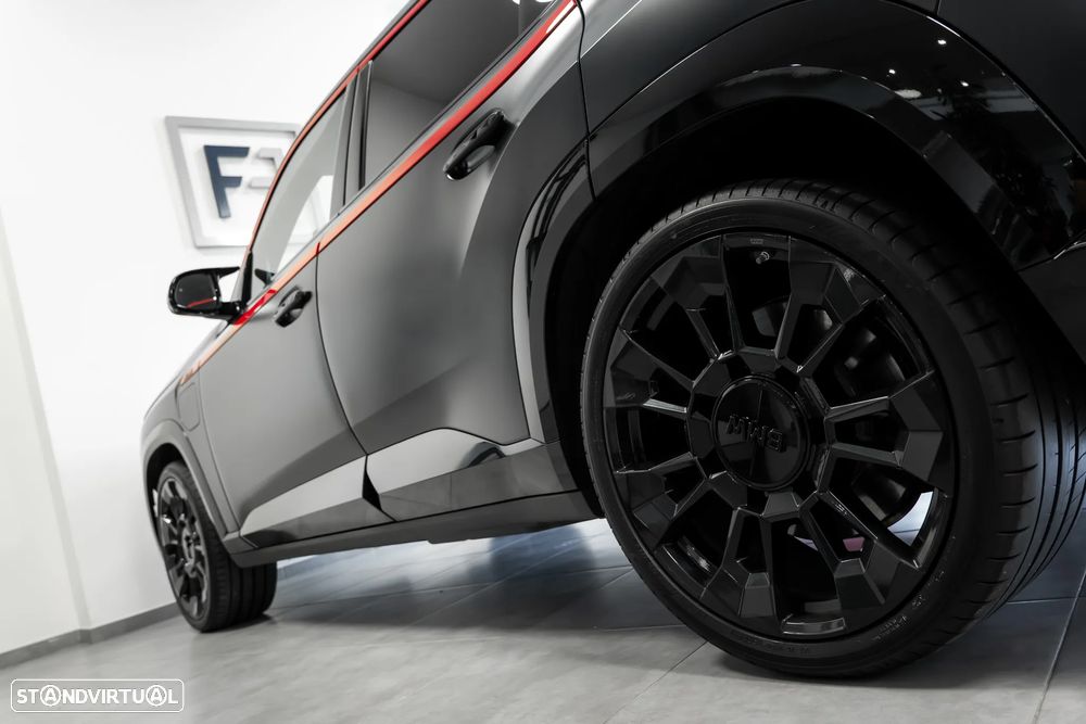 BMW XM Label Red - 10