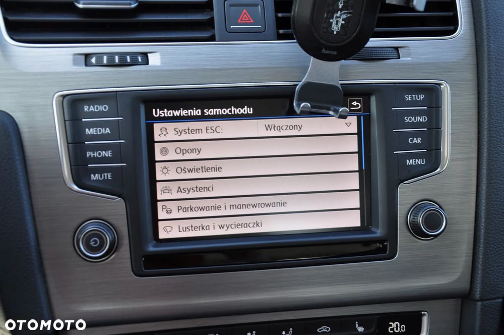 Volkswagen Golf 1.4 TSI BMT Comfortline - 22