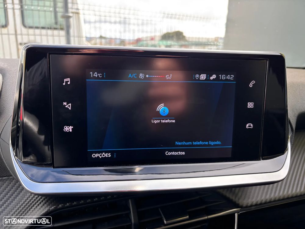 Peugeot 208 1.2 PureTech Active Pack - 23