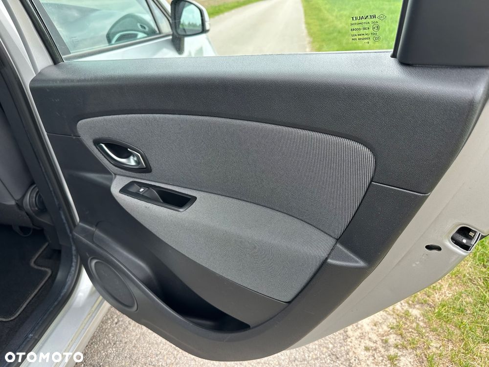 Renault Scenic 1.6 16V 110 Expression - 21