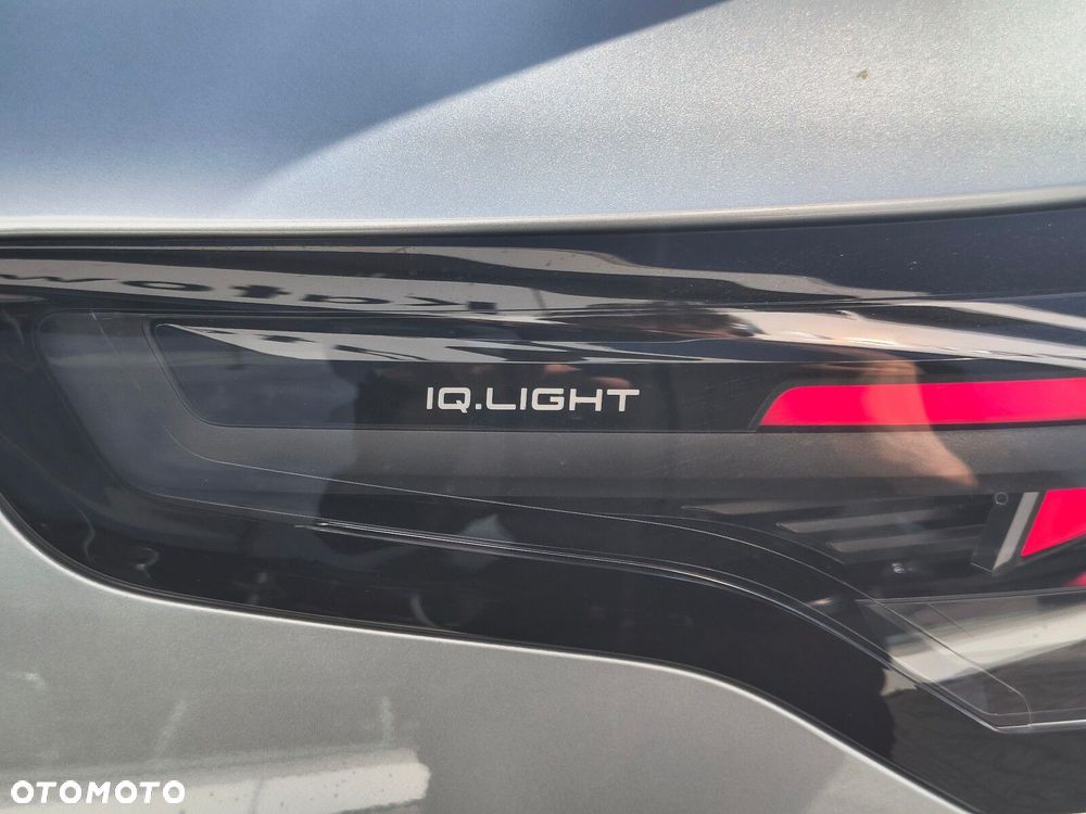 Volkswagen Tiguan - 9