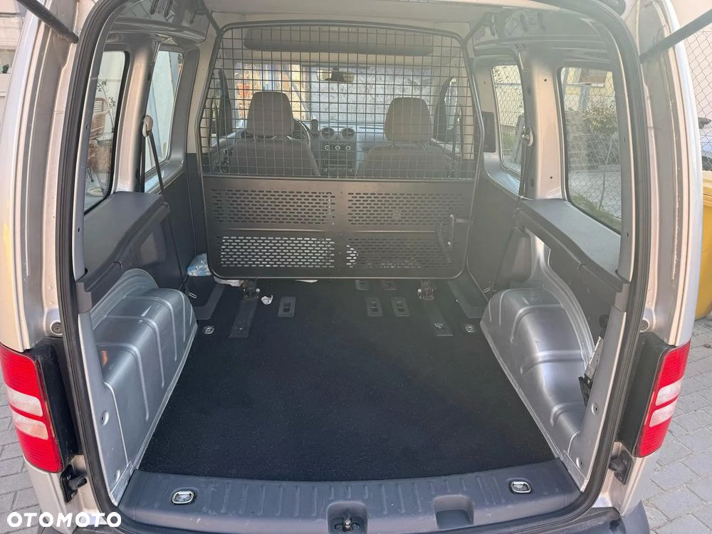 Volkswagen Caddy - 7