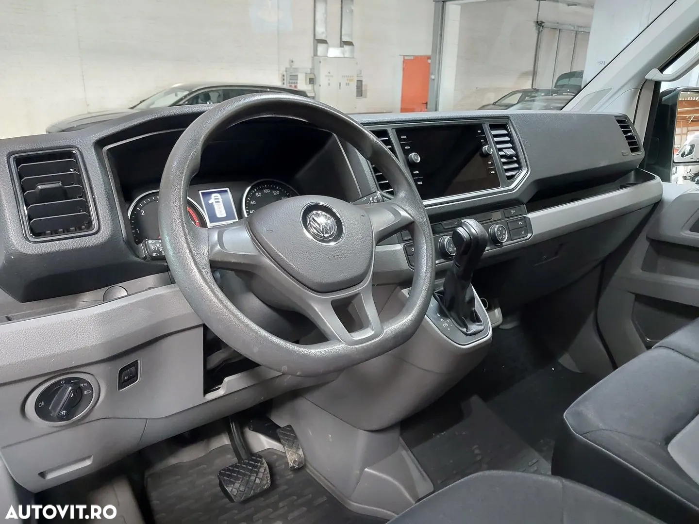 Volkswagen Crafter - 11
