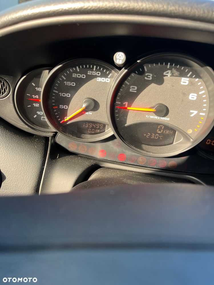 Porsche 911 Carrera - 7