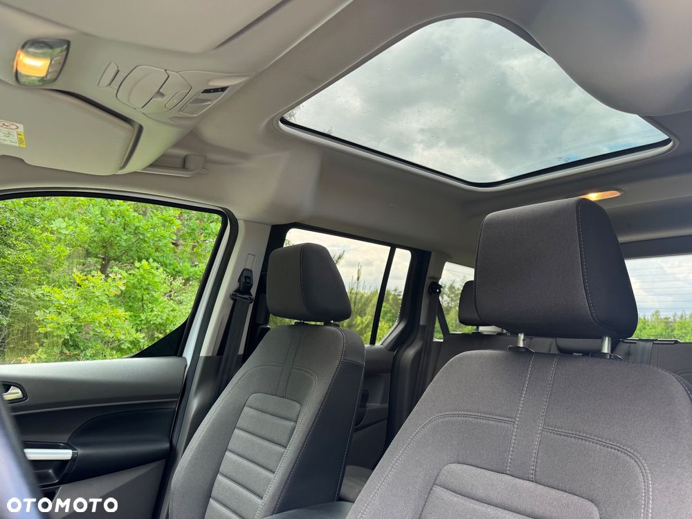 Ford Tourneo Connect 1.5 EcoBlue Titanium - 32