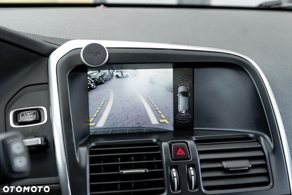 Volvo XC 60 D5 AWD RDesign - 41