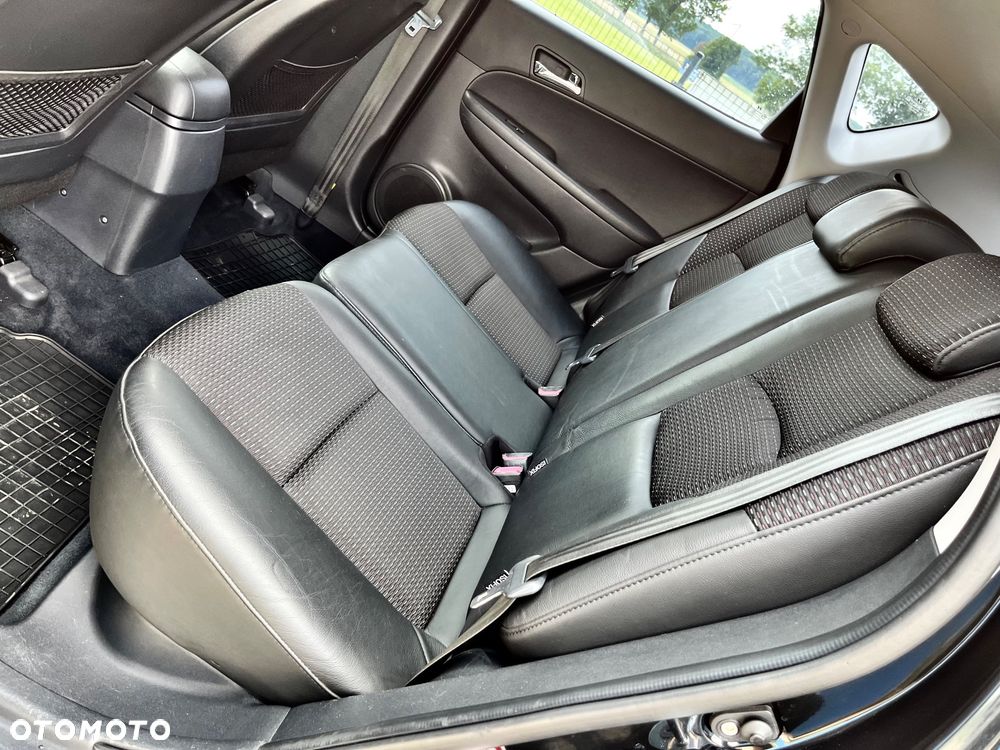 Hyundai i30 1.6 Premium - 14