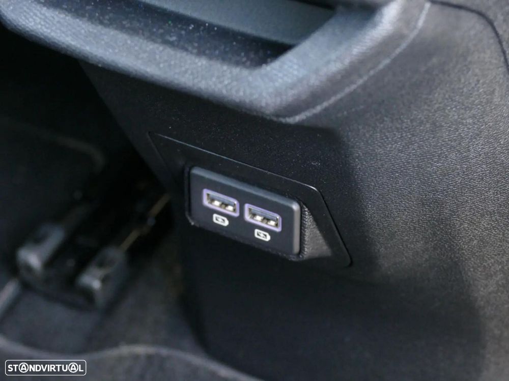 Peugeot 3008 1.5 BlueHDi GT EAT8 - 33