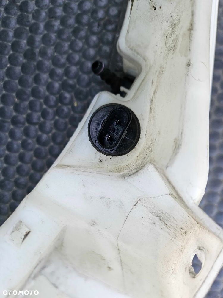 Zbiorniczek 4F0955451R  Płynu Spryskiwaczy Wlew Zbiornik Xenon Spryski Pompki AUDI A6 C6 Sedan Kombi - 29