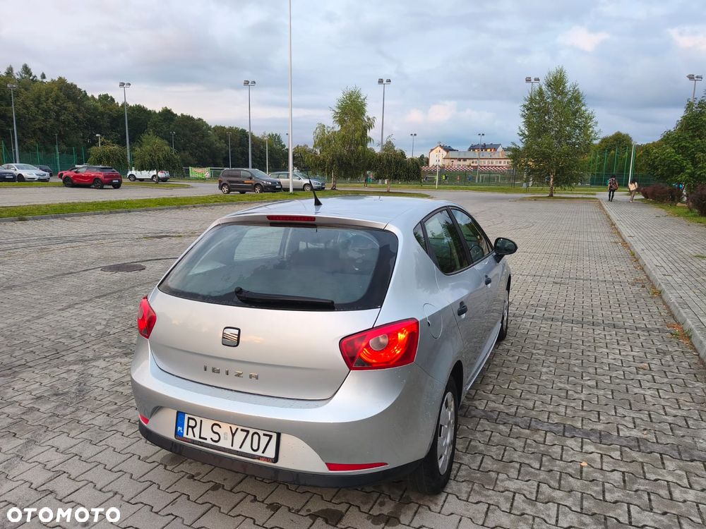 Seat Ibiza 2010 photo 3