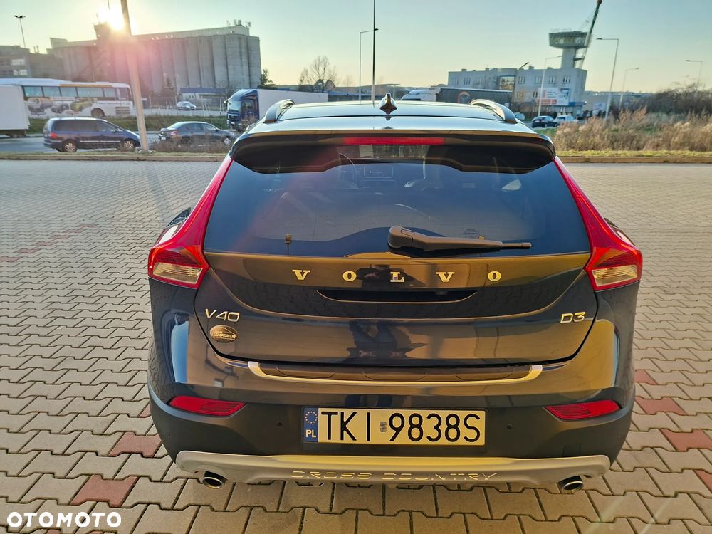 Volvo V40 Cross Country D3 Geartronic Ocean Race - 9