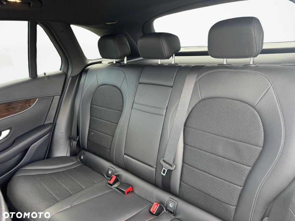 Mercedes-Benz GLC - 13