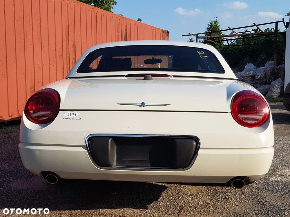 Ford Thunderbird - 12