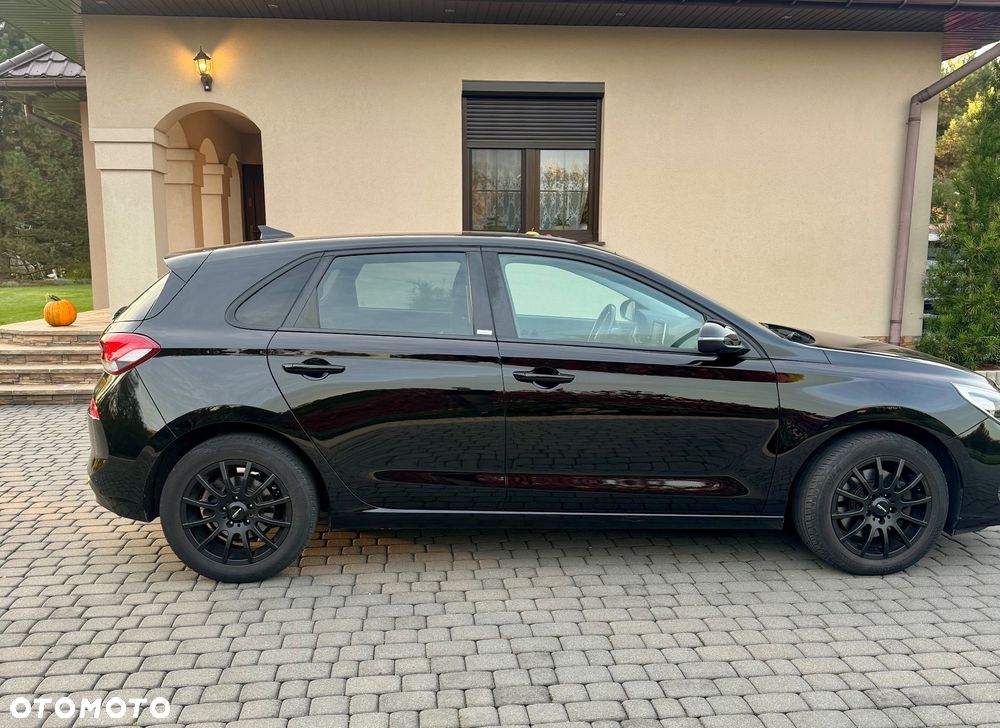 Hyundai i30 1.4 YES - 6