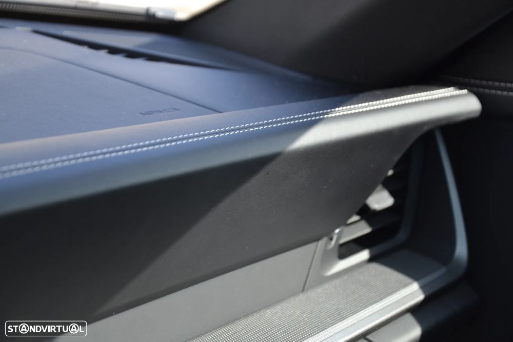 Porsche 911 (992) Carrera 4S PDK - 38