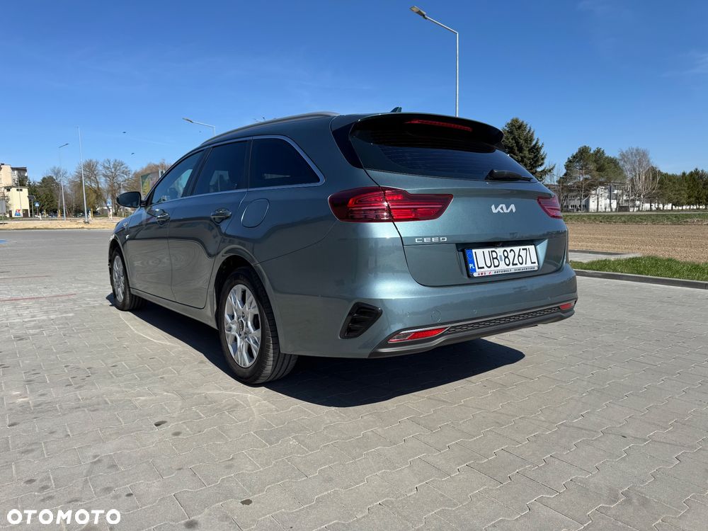 Kia Ceed 1.6 CRDi DCT Vision - 4