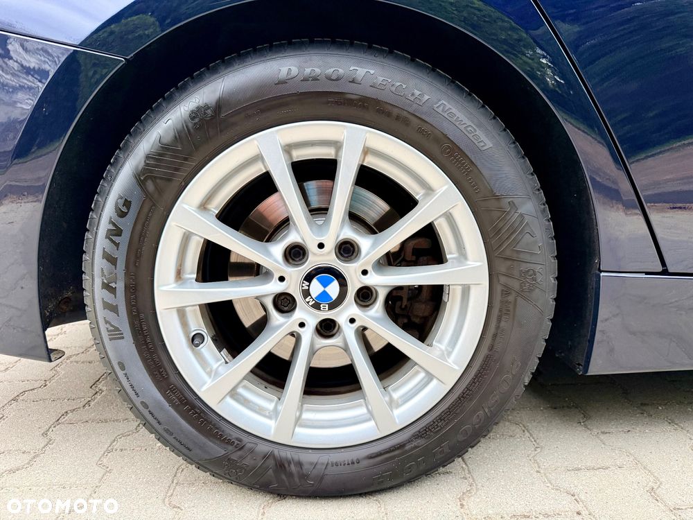 BMW Seria 3 320d - 27