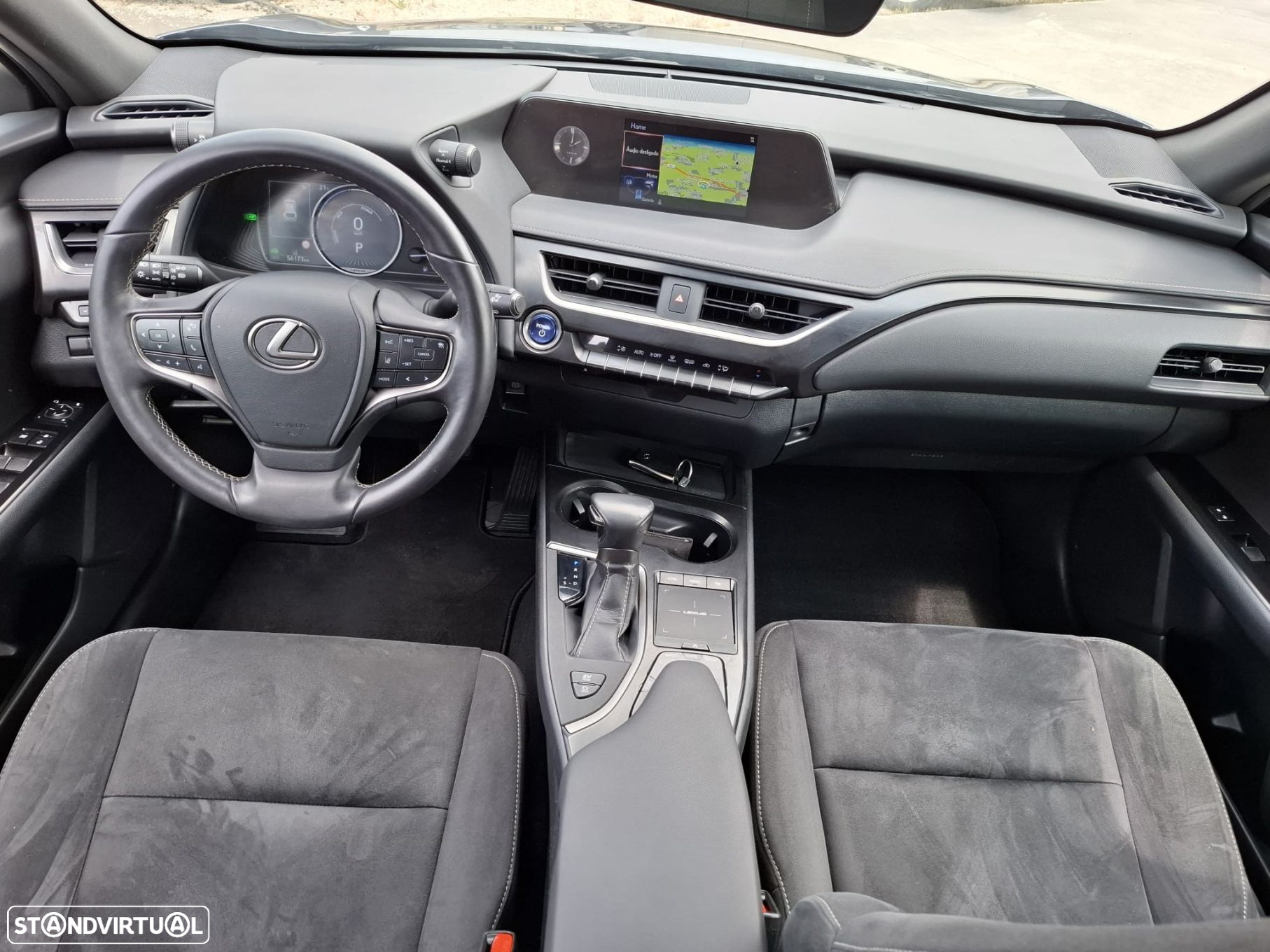 Lexus UX 250h Executive - 30