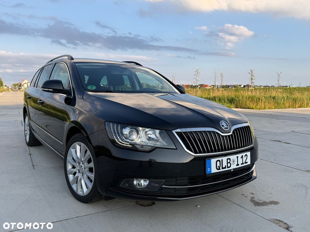 Skoda Superb 2.0 TDI Green tec DSG Elegance - 12