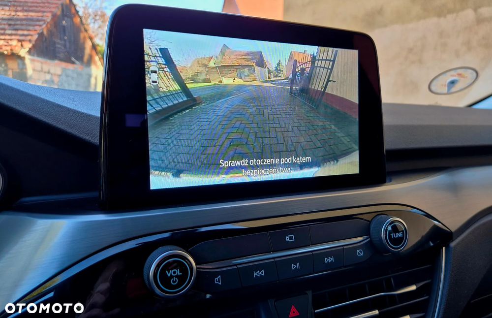 Ford Kuga 2.0 EcoBlue 4x4 TITANIUM X - 31