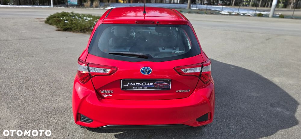Toyota Yaris Hybrid 100 Premium EU6 - 13