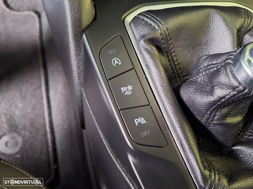 Ford Focus 1.0 EcoBoost MHEV Connected - 30