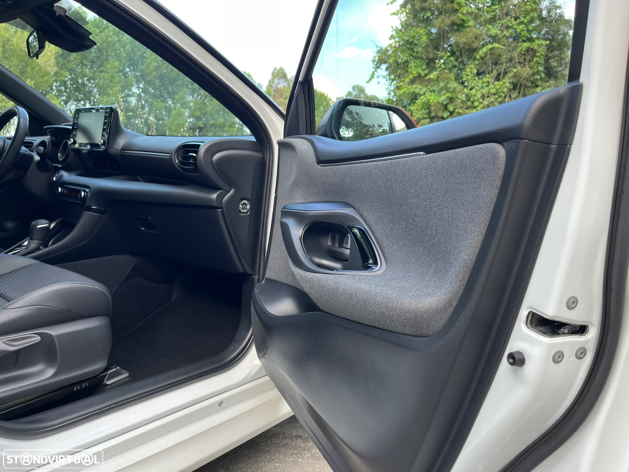 Toyota Yaris 1.5 HDF Premier Edition - 52