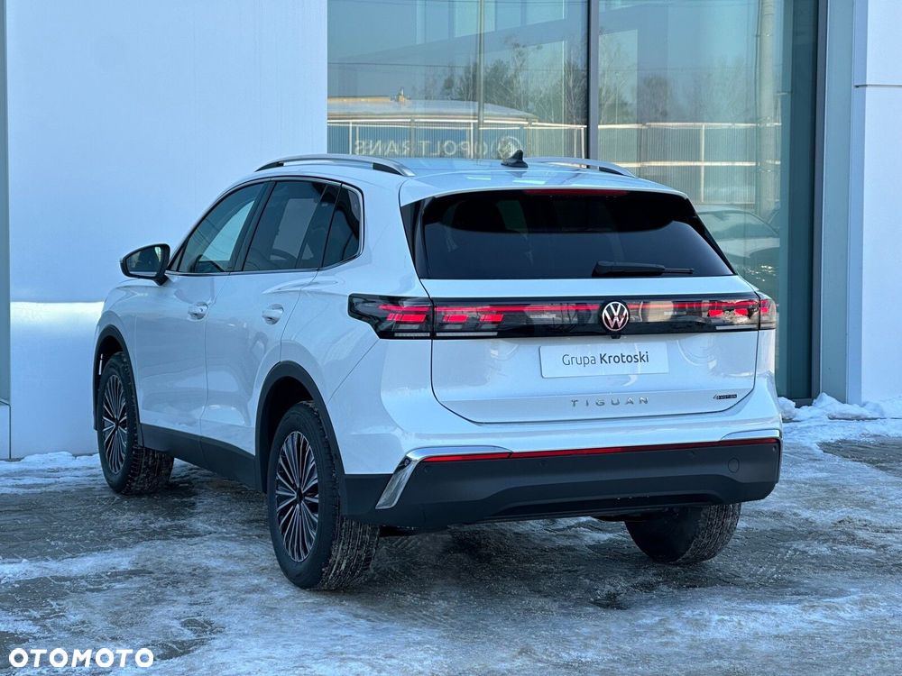Volkswagen Tiguan - 8
