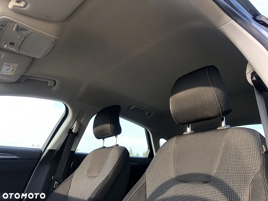 Ford Mondeo 2.0 EcoBlue Titanium - 25