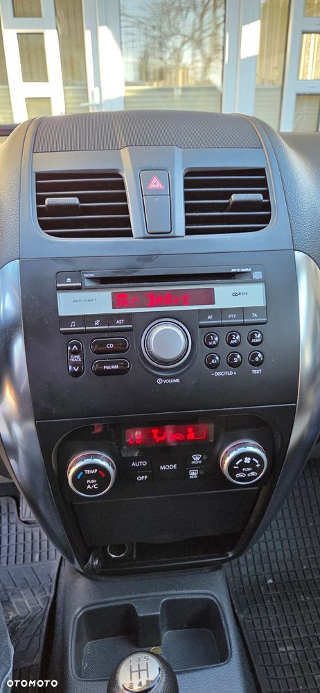 Suzuki SX4 - 12