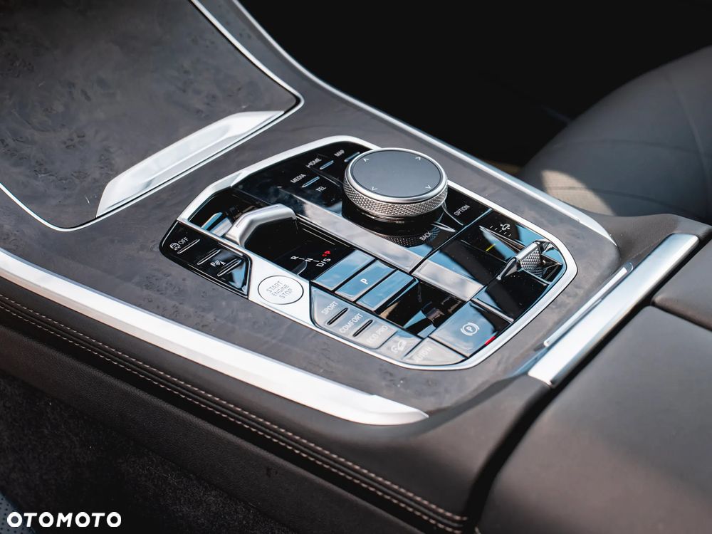 BMW X5 xDrive30d mHEV M Sport sport - 17