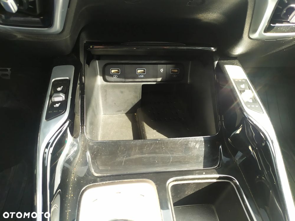 Kia Sorento 1.6 T-GDI HEV Prestige Line 4WD 7os - 24