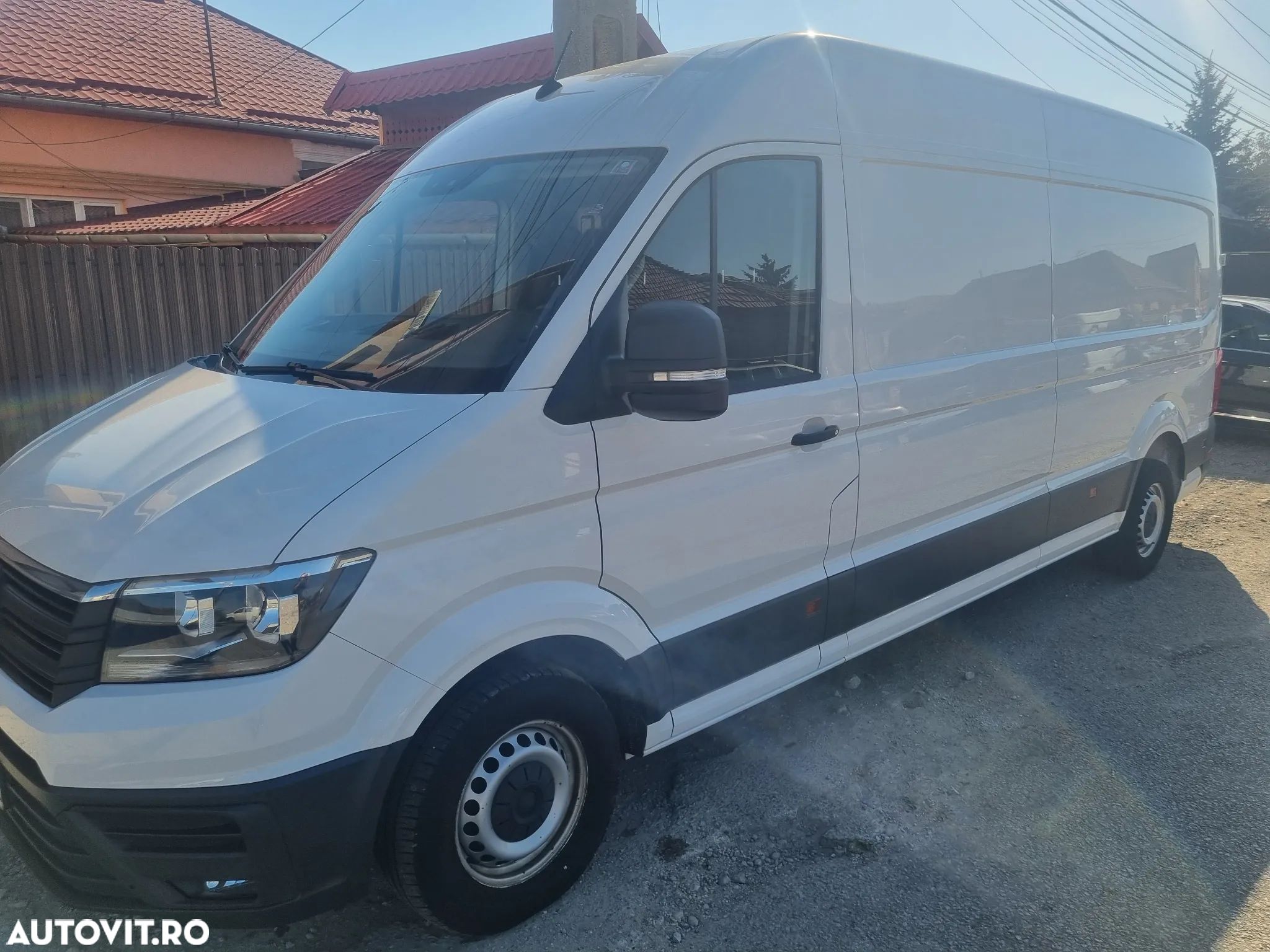 Volkswagen Crafter - 1