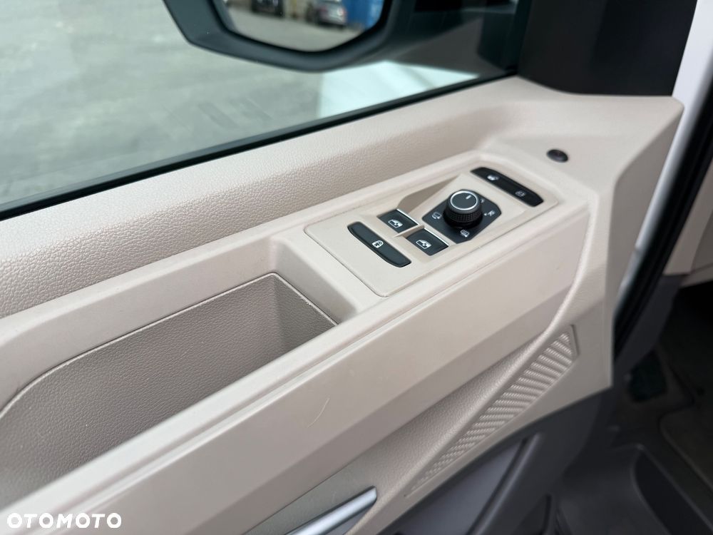 Volkswagen Multivan 2.0 TDI L2 Life DSG - 16