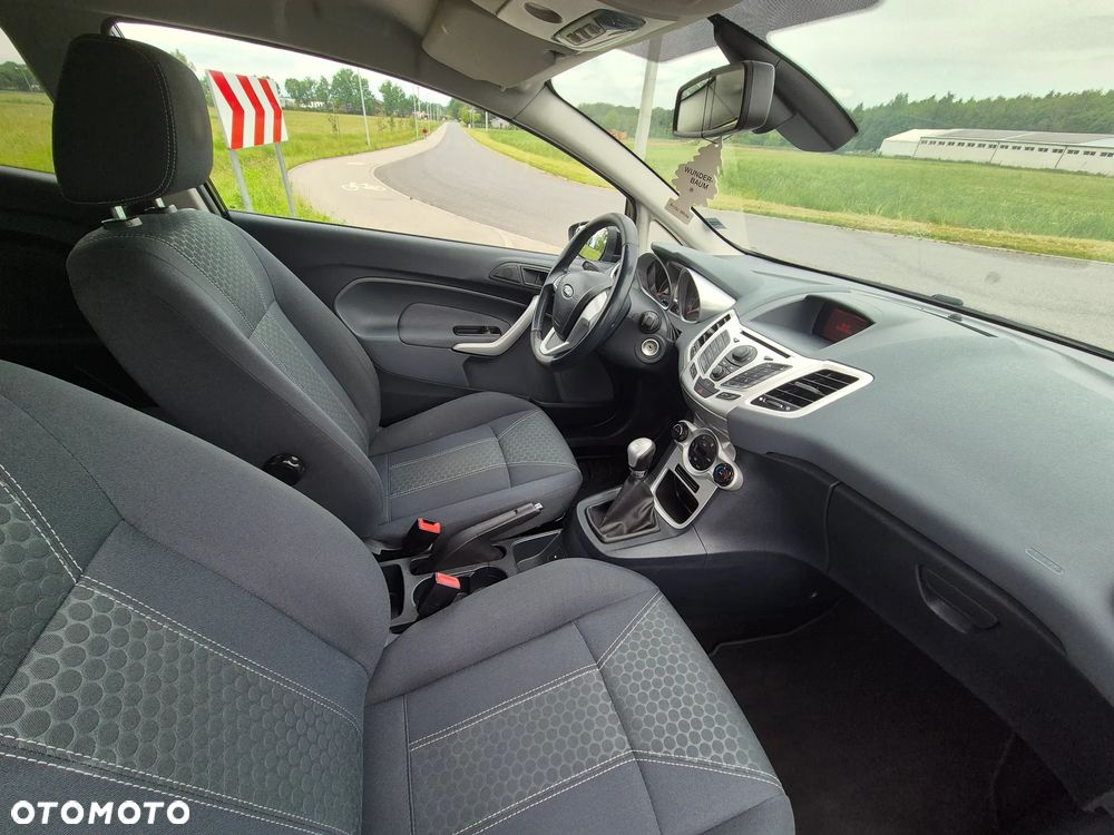 Ford Fiesta 1.25 Titanium - 21