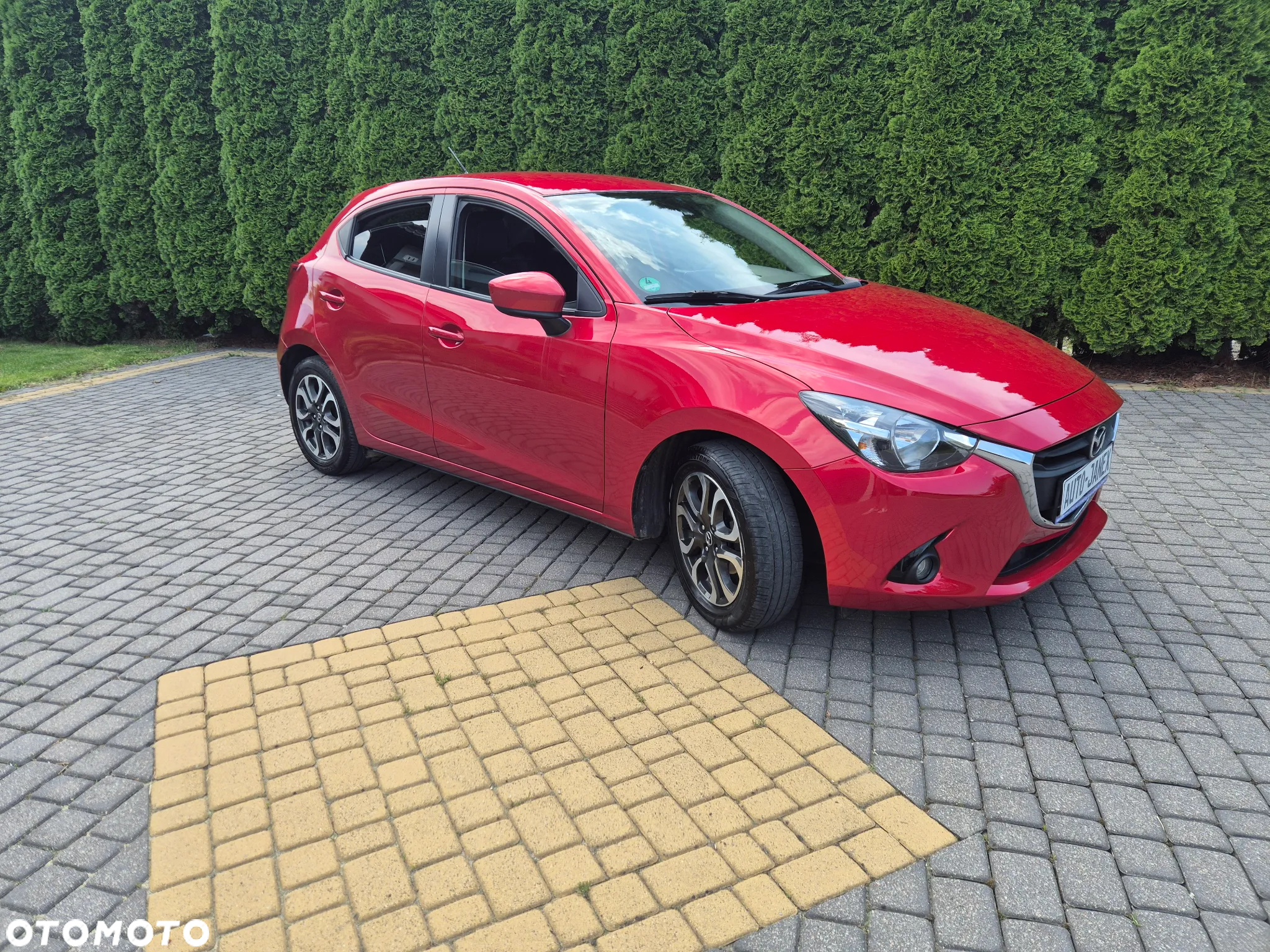 Mazda 2 SKYACTIV-G 90 Exclusive-Line - 4