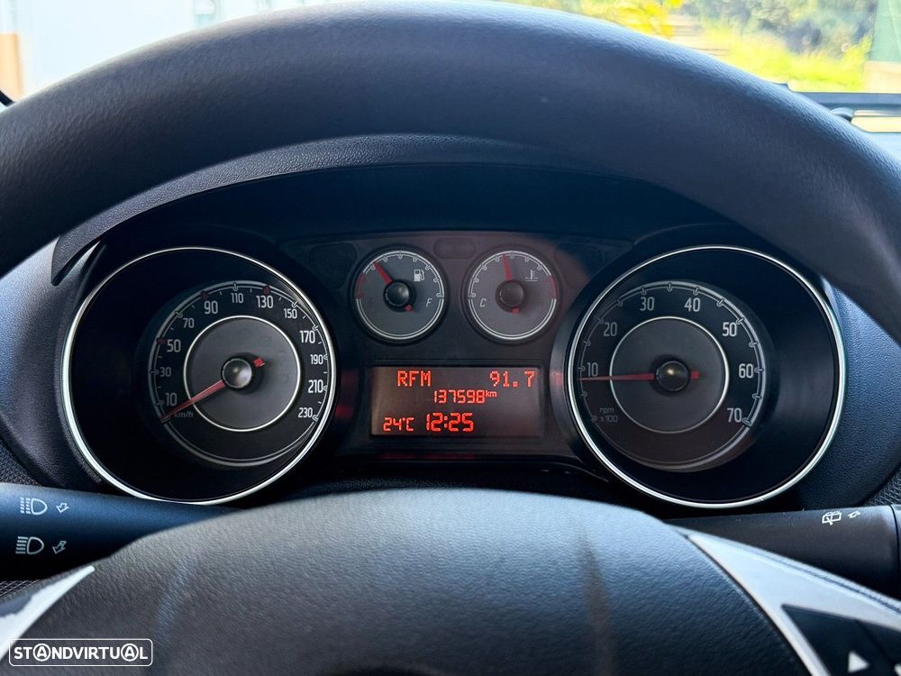 Fiat Punto 1.3 M-Jet Easy S&S - 6