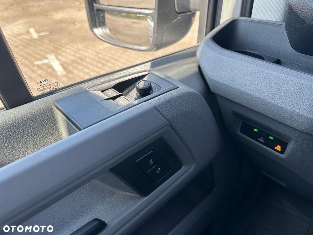Volkswagen Crafter 35 2.0 TDI L5H3 4490L 177 KM - 17