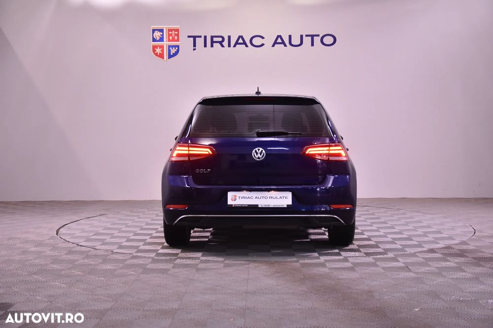 Volkswagen Golf - 4