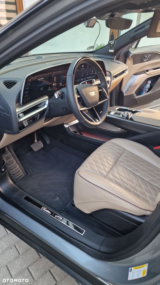 Cadillac LYRIQ Sport - 34