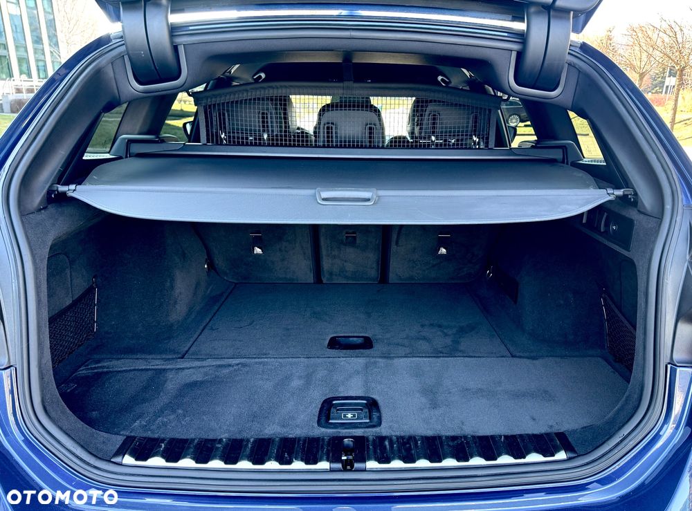 BMW Seria 3 330d xDrive MHEV Luxury Line - 19