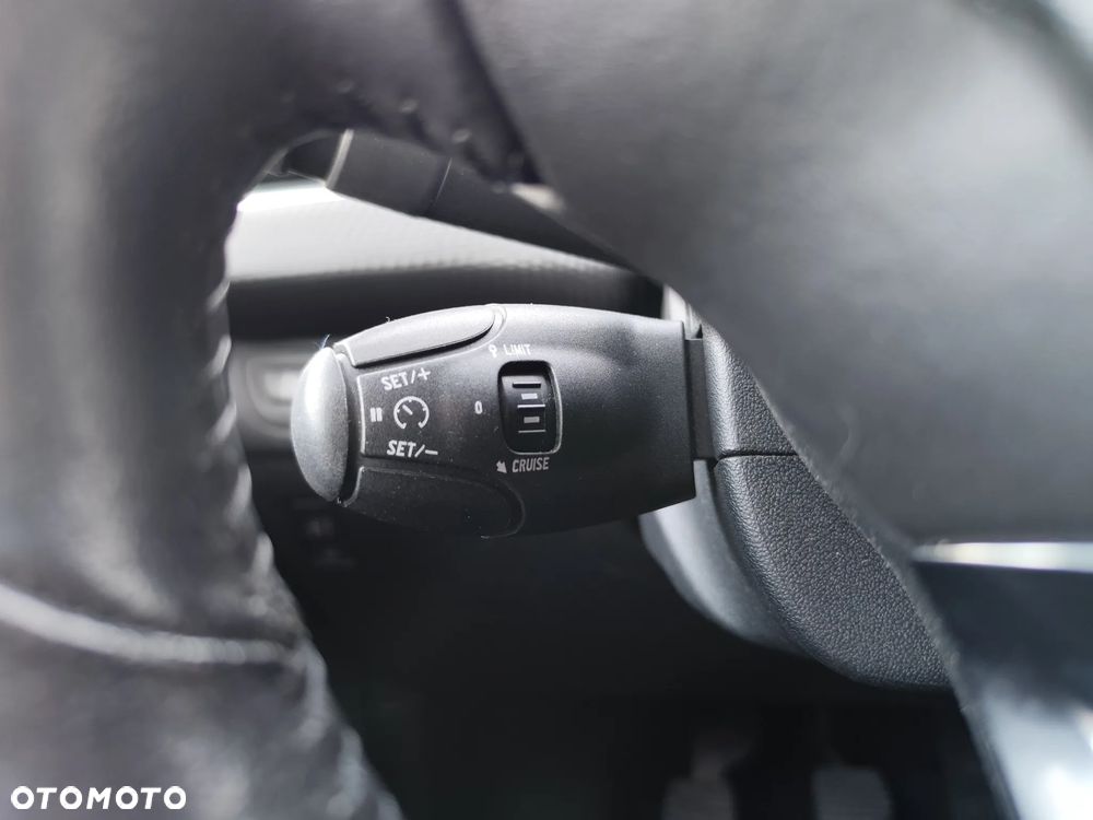 Peugeot 2008 1.2 Pure Tech Active S&S - 15