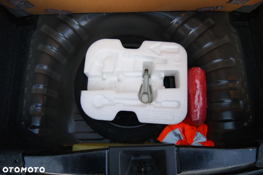 Nissan Micra 1.2 Tekna - 23