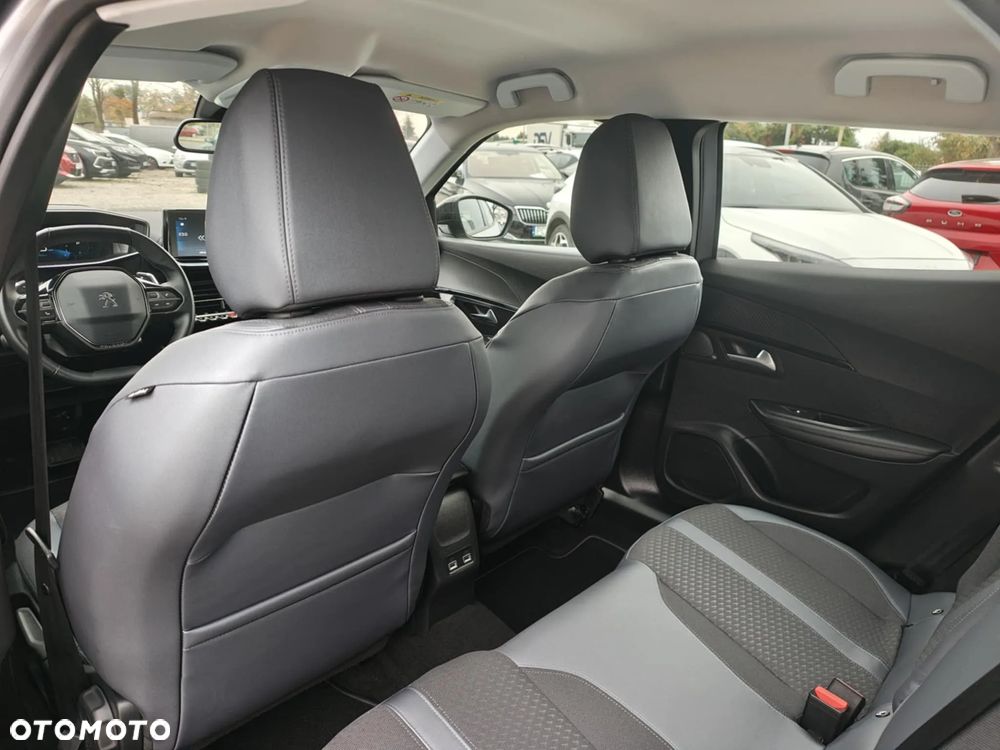 Peugeot 2008 1.5 BlueHDi Allure Pack S&S EAT8 - 23