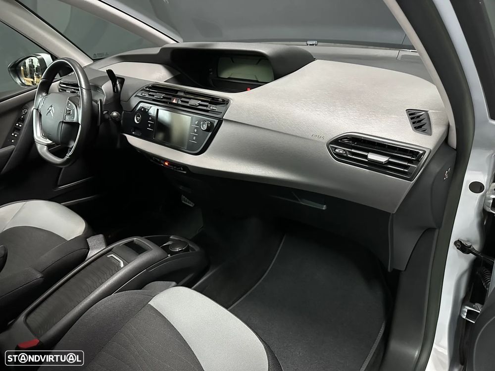 Citroën C4 Picasso 1.6 e-HDi Collection ETG6 J17 - 18