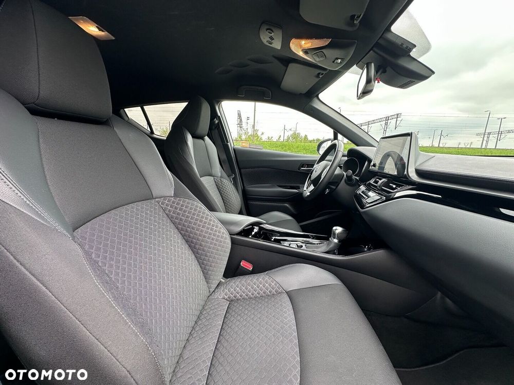 Toyota C-HR - 17