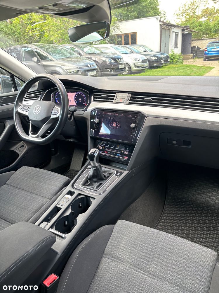 Volkswagen Passat 1.5 TSI EVO Business - 8