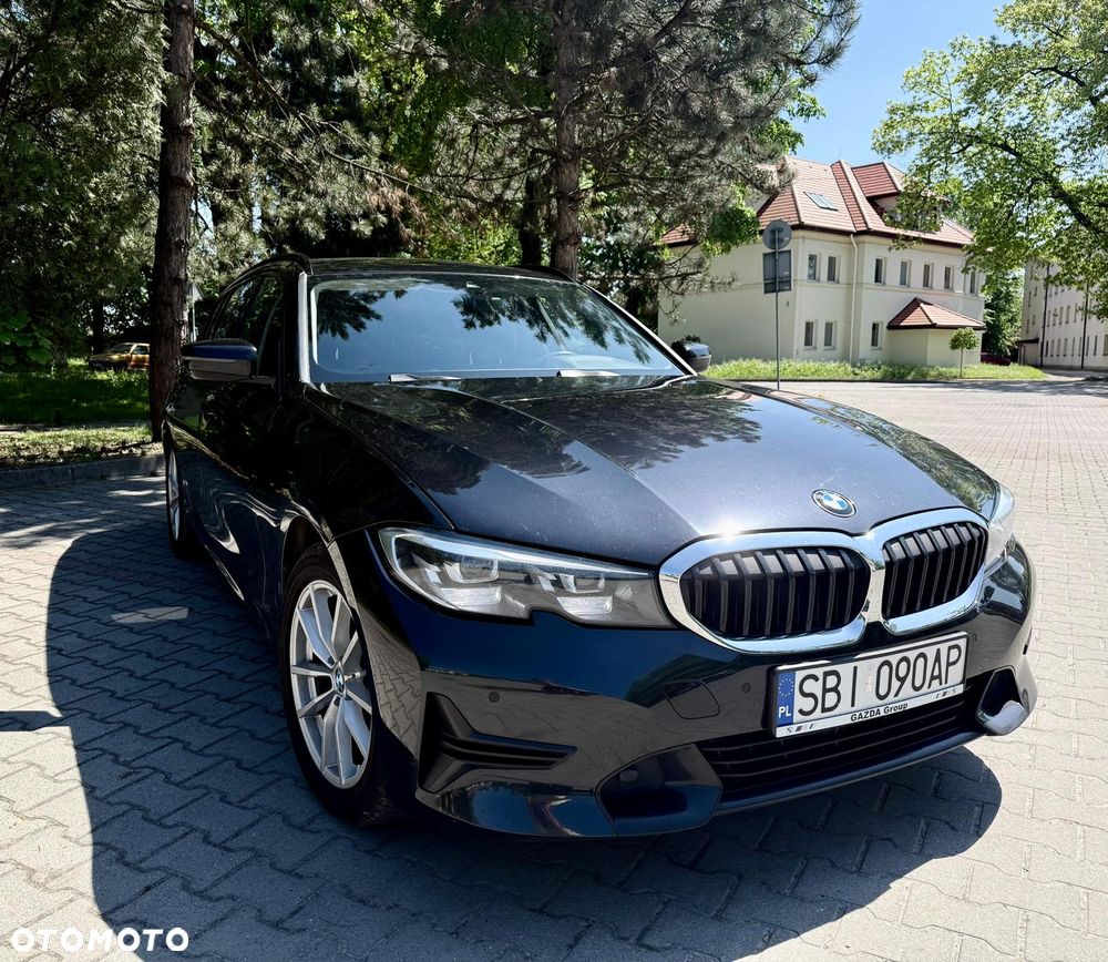 BMW Seria 3 320d Sport Line Shadow - 16