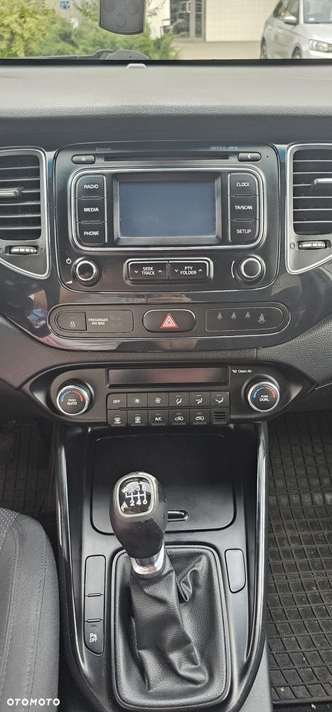 Kia Carens 1.7 CRDi L - 25