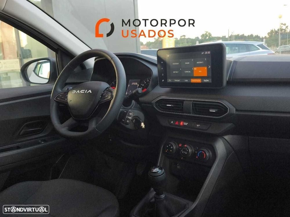 Dacia Sandero 1.0 SCe Essential — fotografia 14